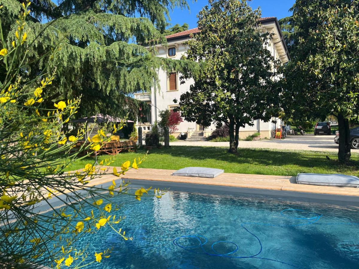 Il Bozzolo Boutique Apartments Valeggio sul Mincio Extérieur photo