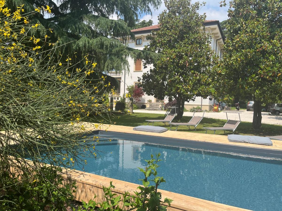 Il Bozzolo Boutique Apartments Valeggio sul Mincio Extérieur photo