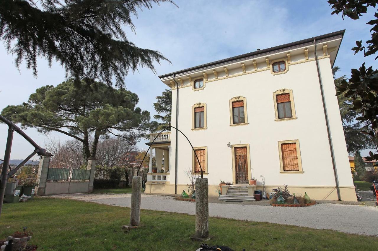 Il Bozzolo Boutique Apartments Valeggio sul Mincio Extérieur photo