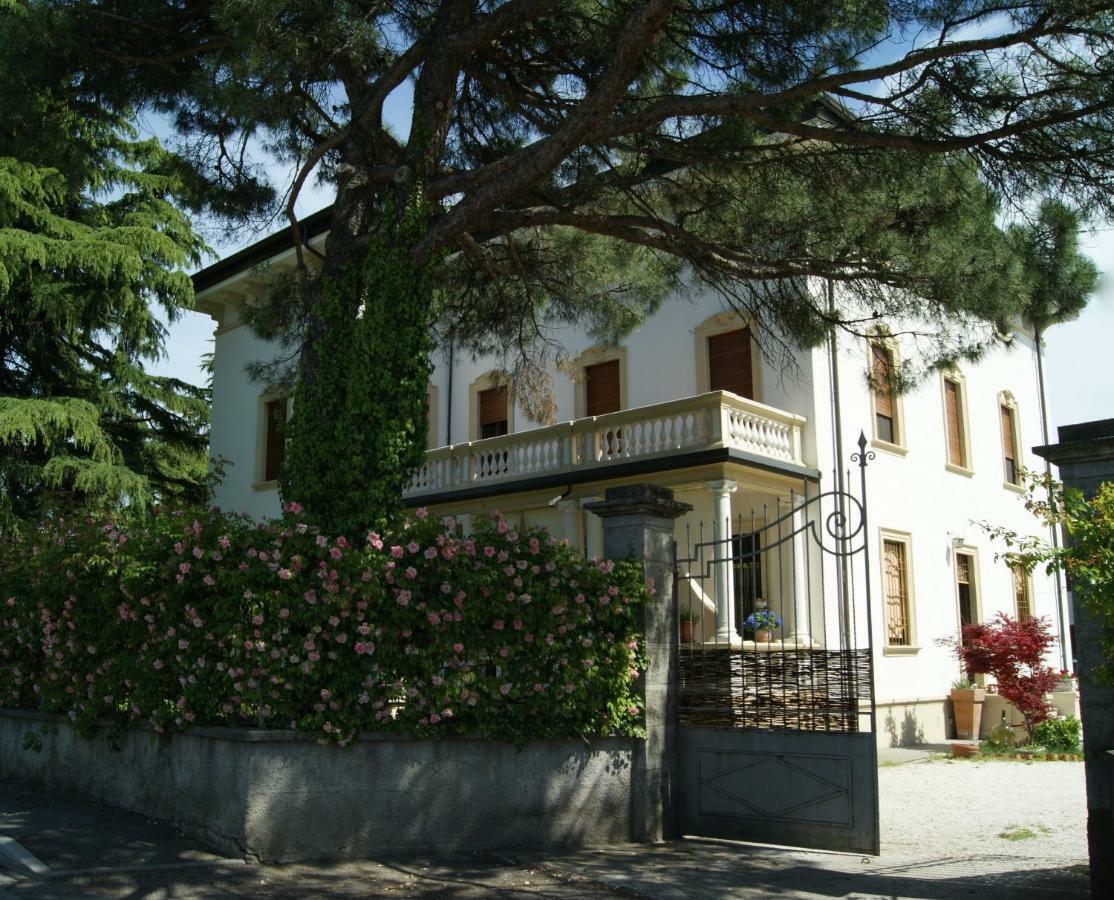 Il Bozzolo Boutique Apartments Valeggio sul Mincio Extérieur photo